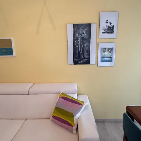 Casa Dei Lilla
